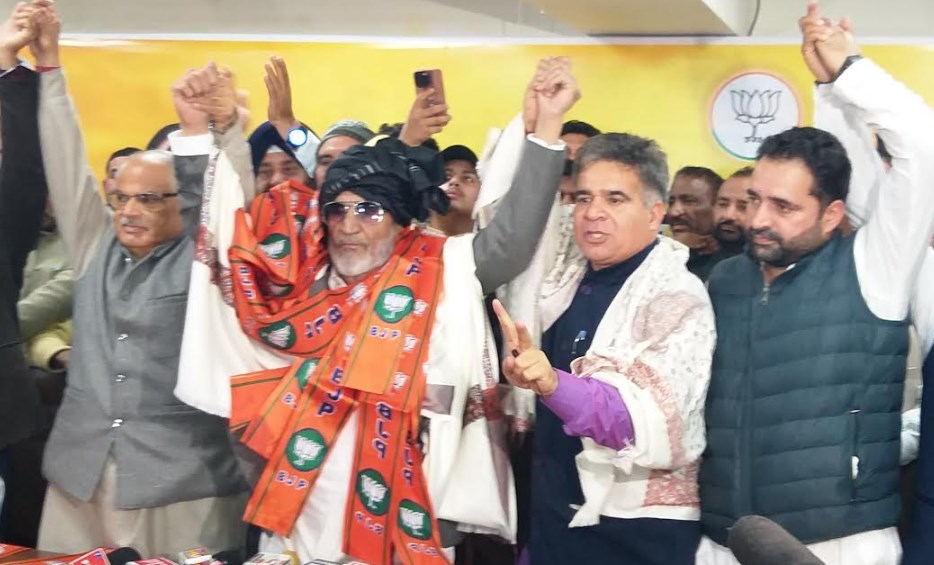 Anyone who believes in the ideology of BJP is welcomed: Ravinder Raina
