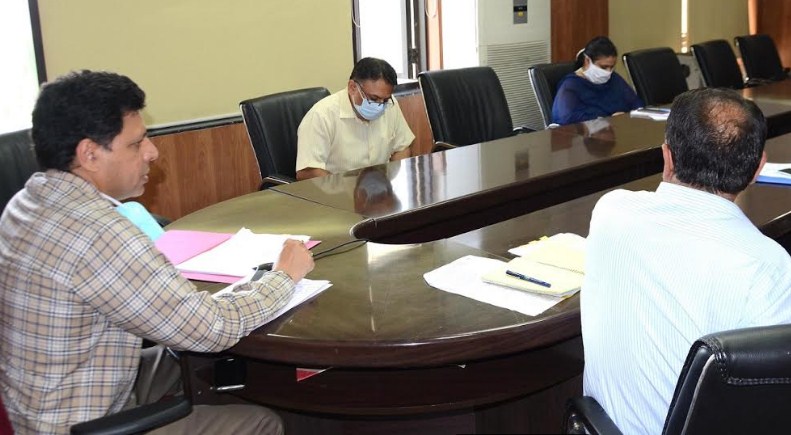 Div Com asks DCs to restore old, develop new water bodies in districts
