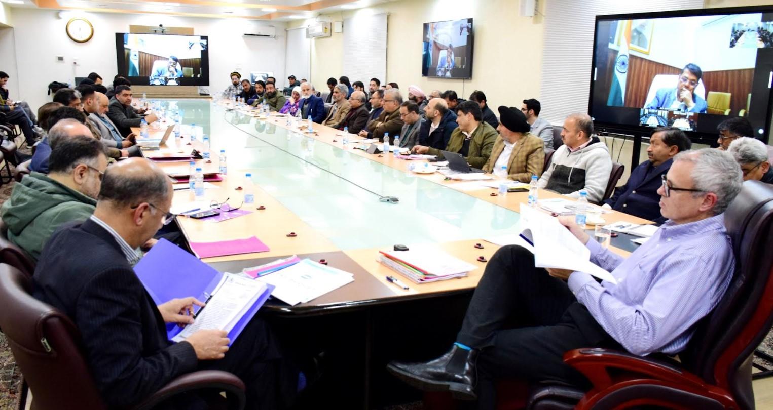 At Srinagar, CM Omar Abdullah engages with stakeholders for pre-budget deliberations