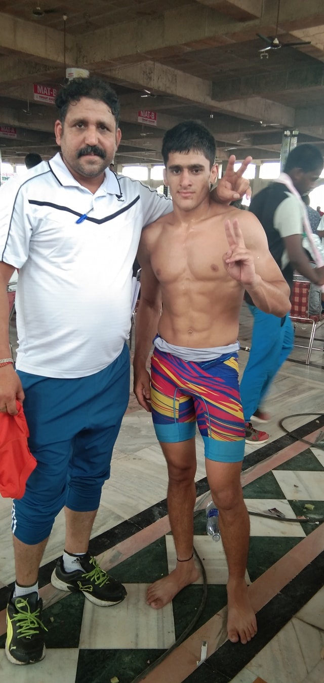 Jammu's lad Nattar Singh wins silver in National Wresting championship at Kota