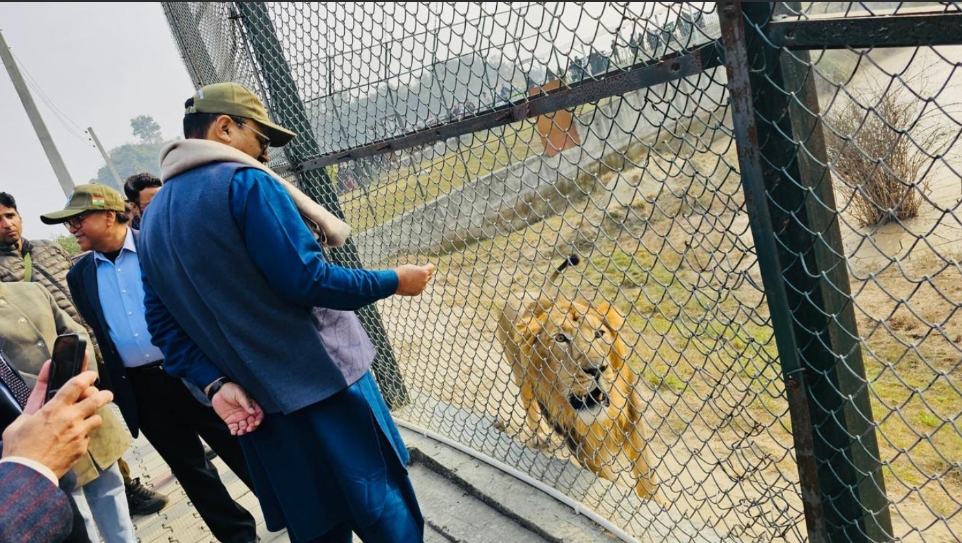 Javed Rana inspects Boria water filtration plant; assesses facilities at Jambu Zoo