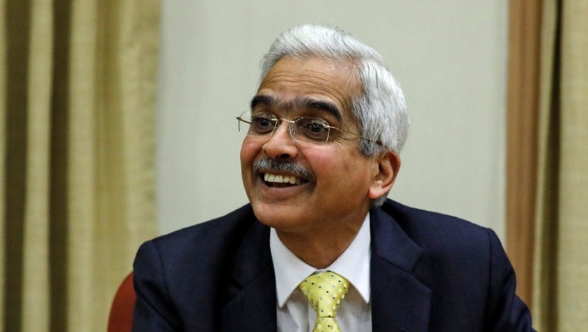 Pay digital, stay safe: RBI Governor urges people to maintain social distancing