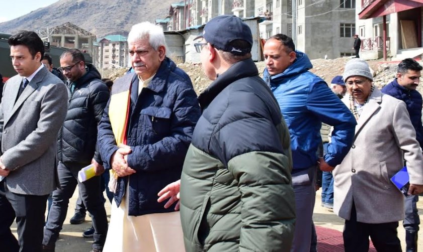 LG Sinha conducts on-site inspection and reviews ongoing construction work of Transit Accommodation at Zewan